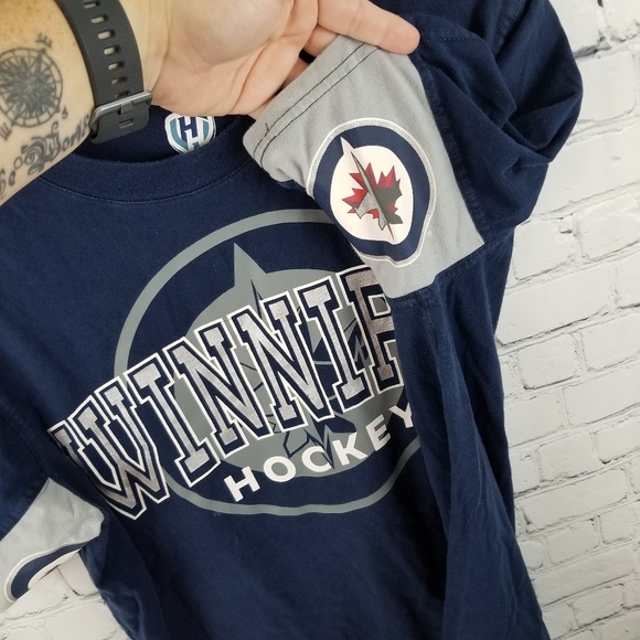 HANDS HIGH | Winnipeg Jets tee - Picture 3 of 5